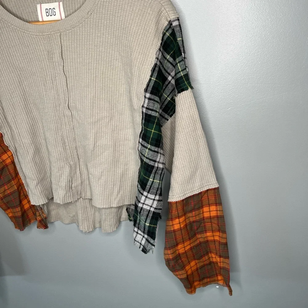 Urban Outfitters x BDG Rory Spliced Patchwork Plaid Flannel Thermal - Picture 7 of 13